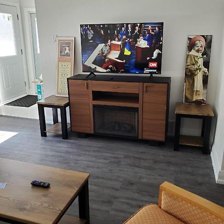 Maxwell Esabu Apartment Торонто Екстериор снимка