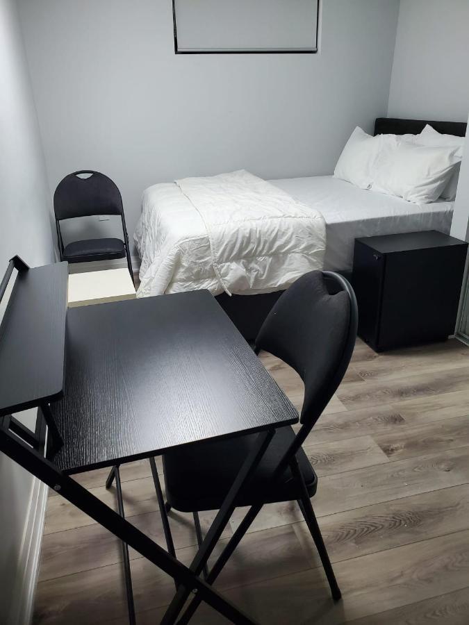 Maxwell Esabu Apartment Торонто Екстериор снимка
