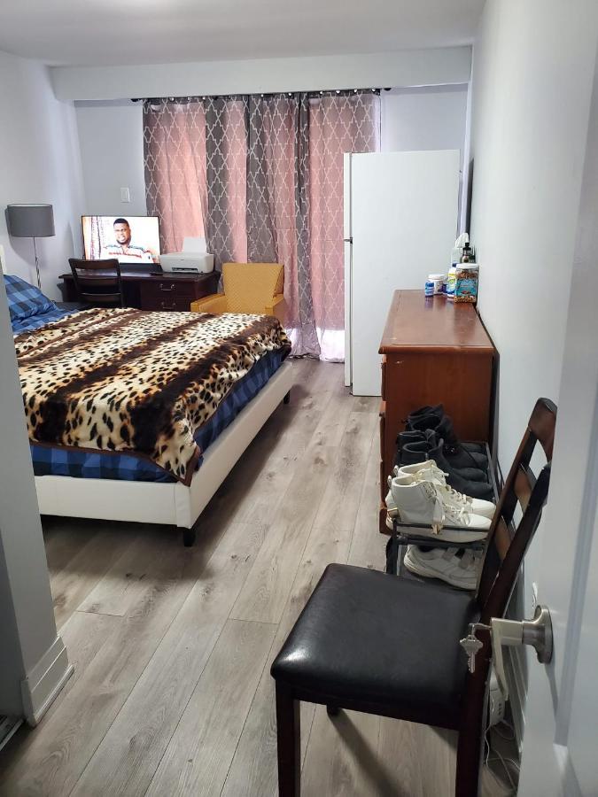 Maxwell Esabu Apartment Торонто Екстериор снимка