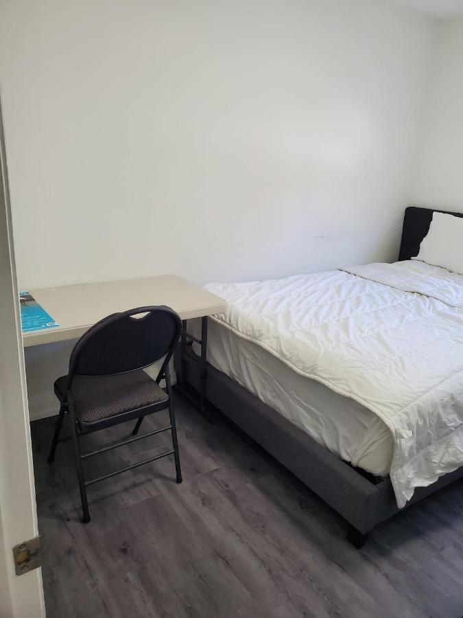 Maxwell Esabu Apartment Торонто Екстериор снимка