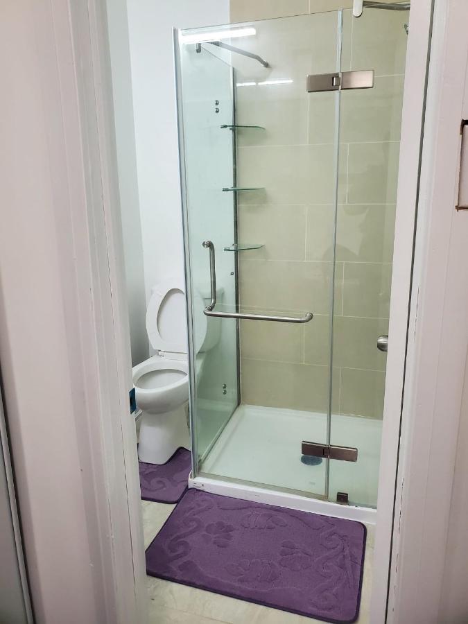 Maxwell Esabu Apartment Торонто Екстериор снимка