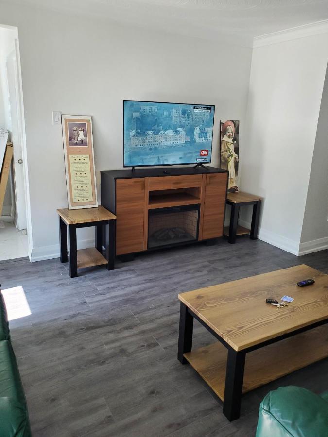 Maxwell Esabu Apartment Торонто Екстериор снимка